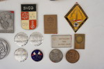 Märken medaljer m.m. A14/