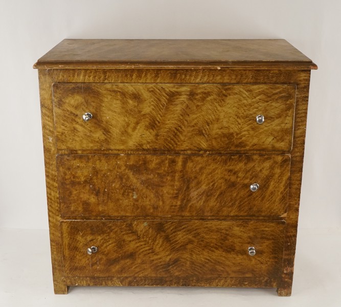 Allmoge byrå i trä. B192/