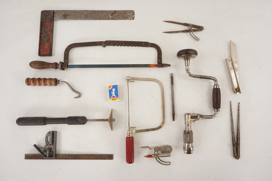 Handskruvdrag, såg mm verktyg. D75