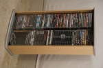 DVD hylla med DVD. AB30