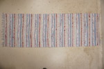 Trasmatta vit-blå flerfärg 65x185. B49