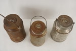 3st Mjölkkannor/hämtare. BC374/