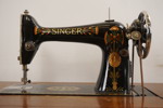 Symaskin med bord, Singer. B73