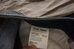 Dam kläder Acne, Levis, Lacoste mm. BC150