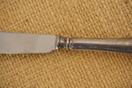 Smörkniv med silverhandtag. A25