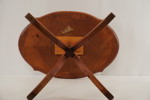 Litet bord. B156 