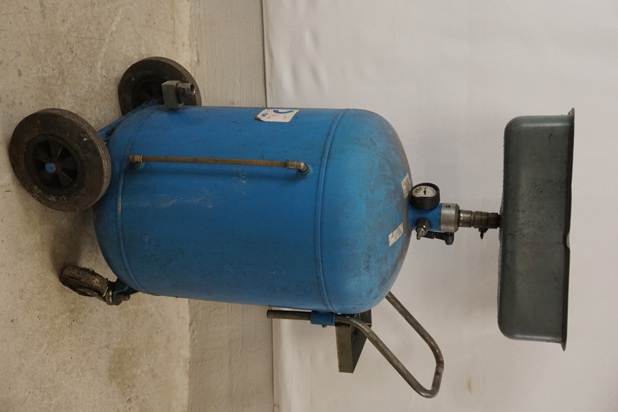 Oljebehållare 70 Liter. B182