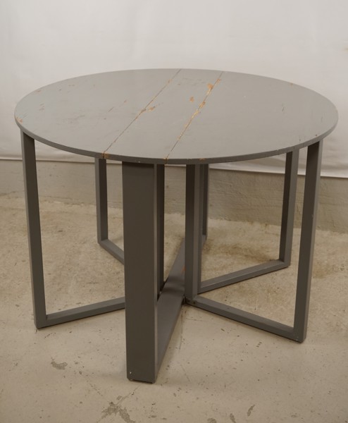 Slagbord grå målad. B209