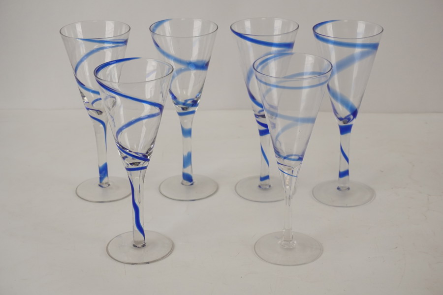 6st Louise Adelborg Champagneglas  blå. G36