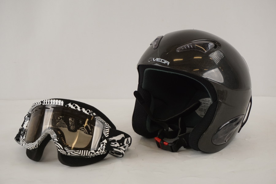 Skidhjälm & skidglasögon Scott. A101