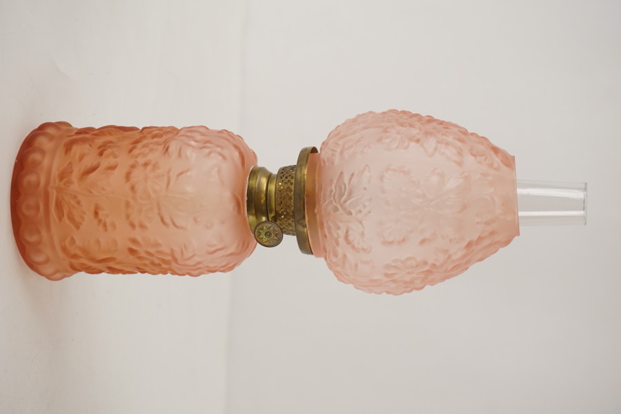 Liten Fotogenlampa rosa. C23