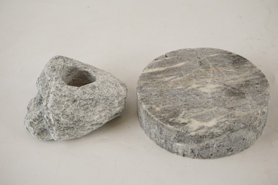 Ljushållare i täljsten. C27