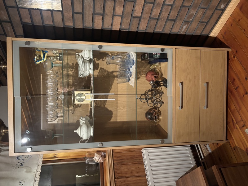 Vitrinskåp, Odensala 7