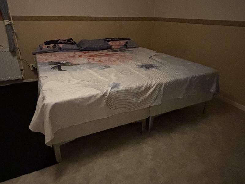 2st IKEA Säng / madrass mm. Odensala 10