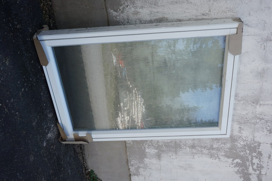 Badrumsfönster vrid 11-16. P575
