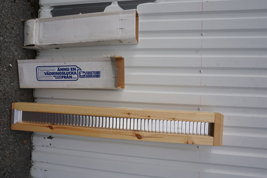 SP Fönster Vädringslucka inåtgående 2-15. P419