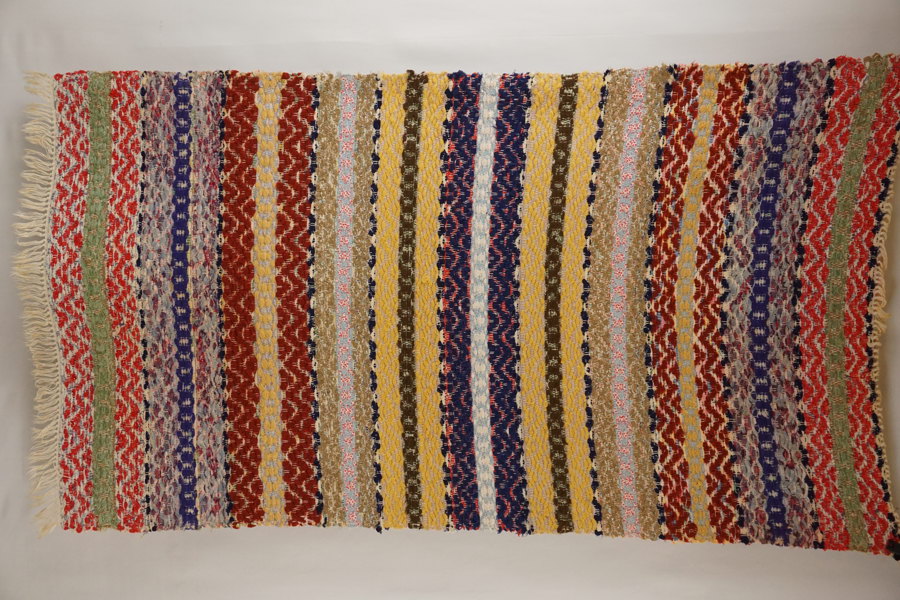 Matta multifärg 83x155. B290