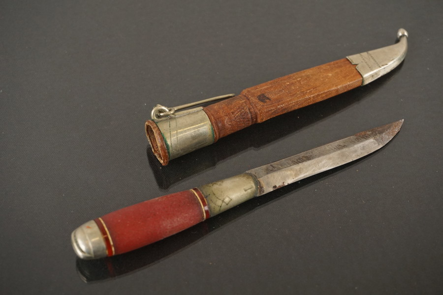Liten Finsk kniv. A121
