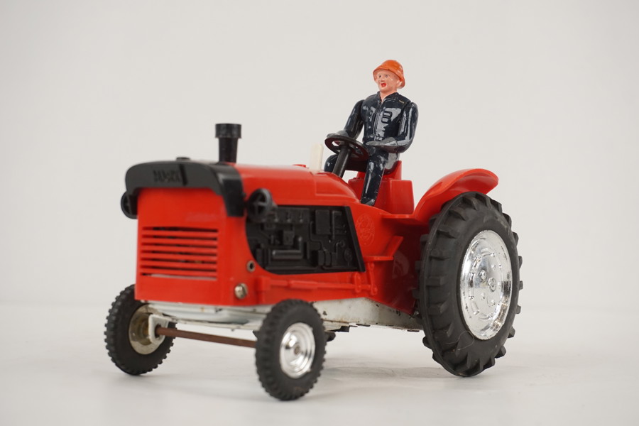 Marx Traktor modeler. A132