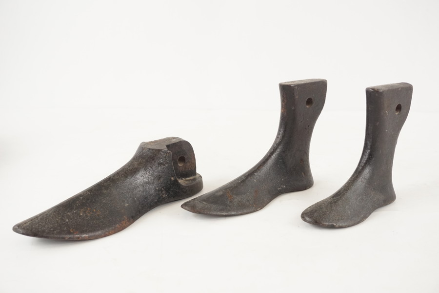 3st Skomakarläst i metal. D62