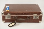 Resväska. D37/