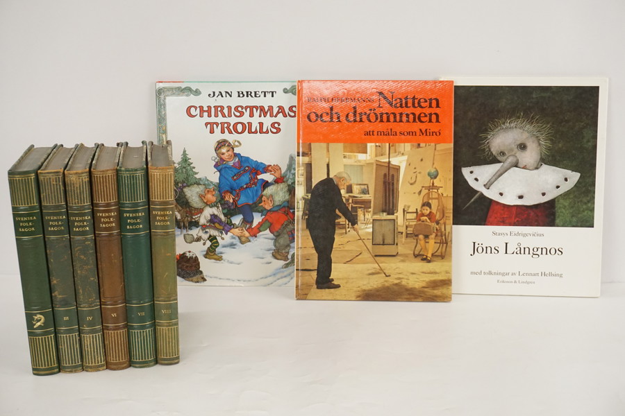 Böcker Svenska folk sagor mm. A83/