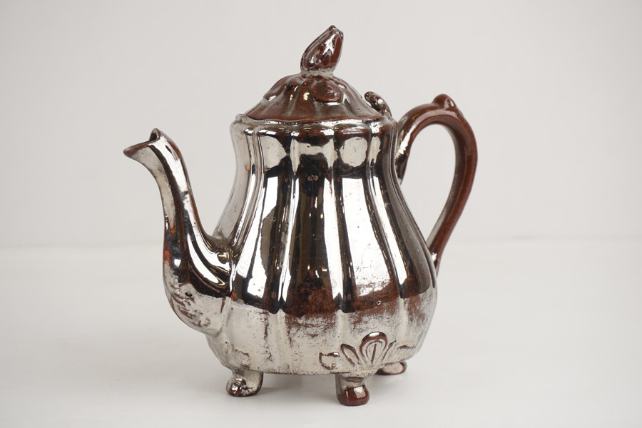 Tekanna keramik kromfärgad.. G11