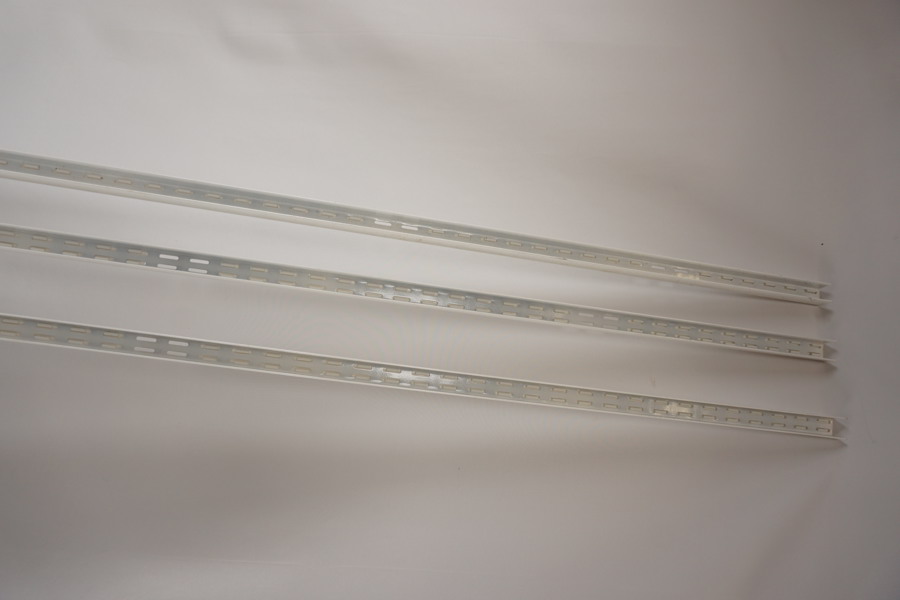 3st Elfa hyllsystem. A30