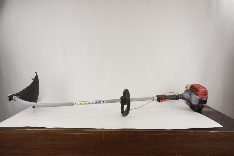 Trimmer Bensindriven reservdelar. B42