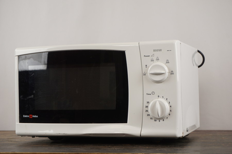 Elektro Helios mikrovågsugn. BC66