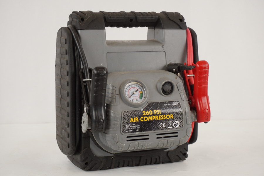 Hjälpstart / kompressor 12V A900. D15