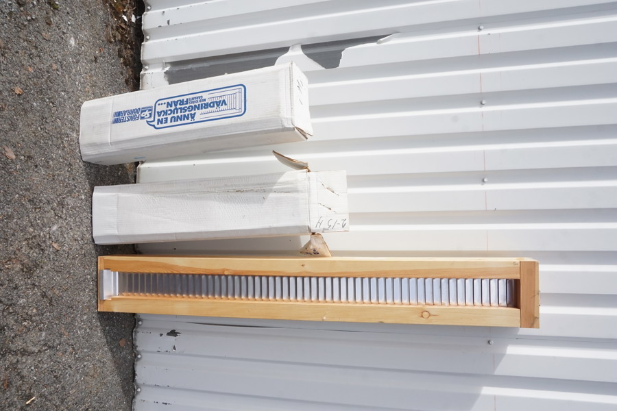 SP Fönster Vädringslucka inåtgående 2-15. P422