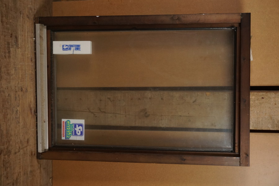 SP Fönster inåtgående höger 9-13. U894