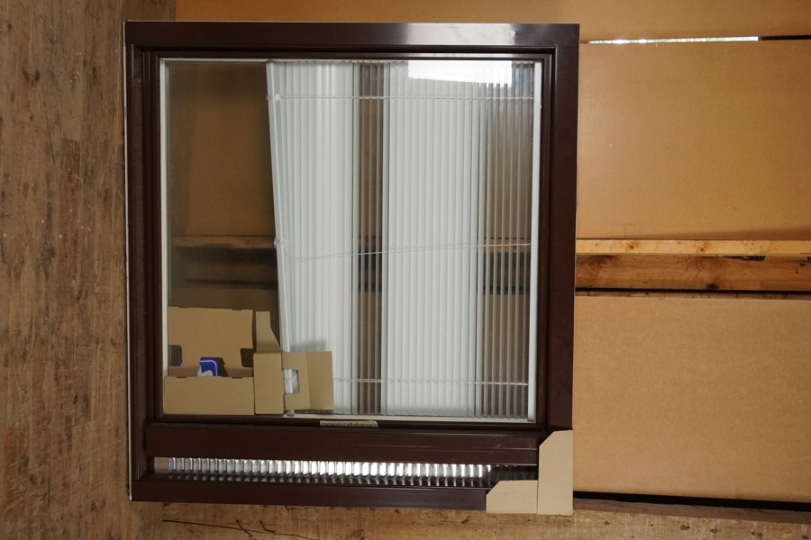 SP Fönster inåtgående höger 1360-1260/200. U913