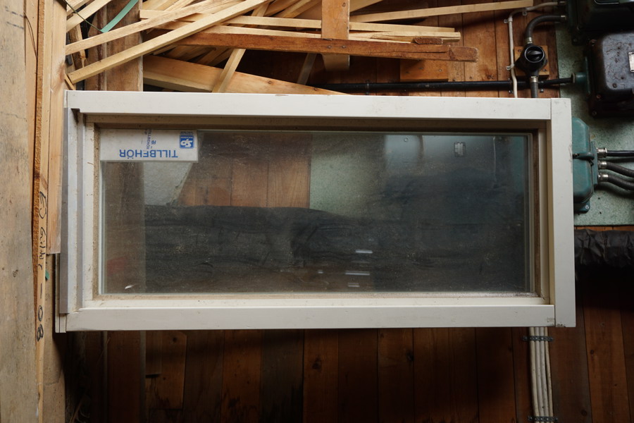 SP Fönster inåtgående höger 6-13. T969