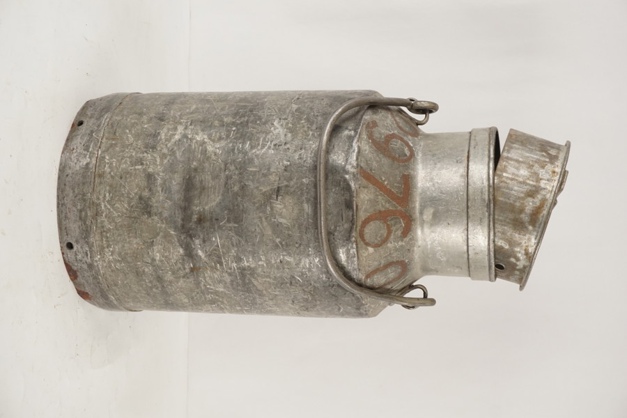 Mjölkkanna / Mjölkspann. B273/