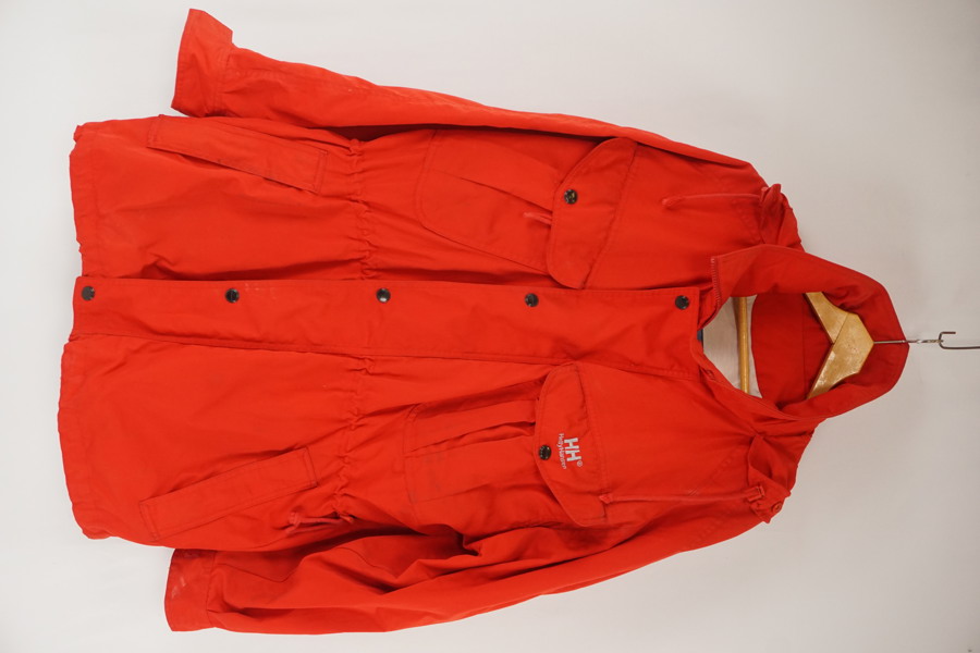 Helly Hansen jacka röd L. A93