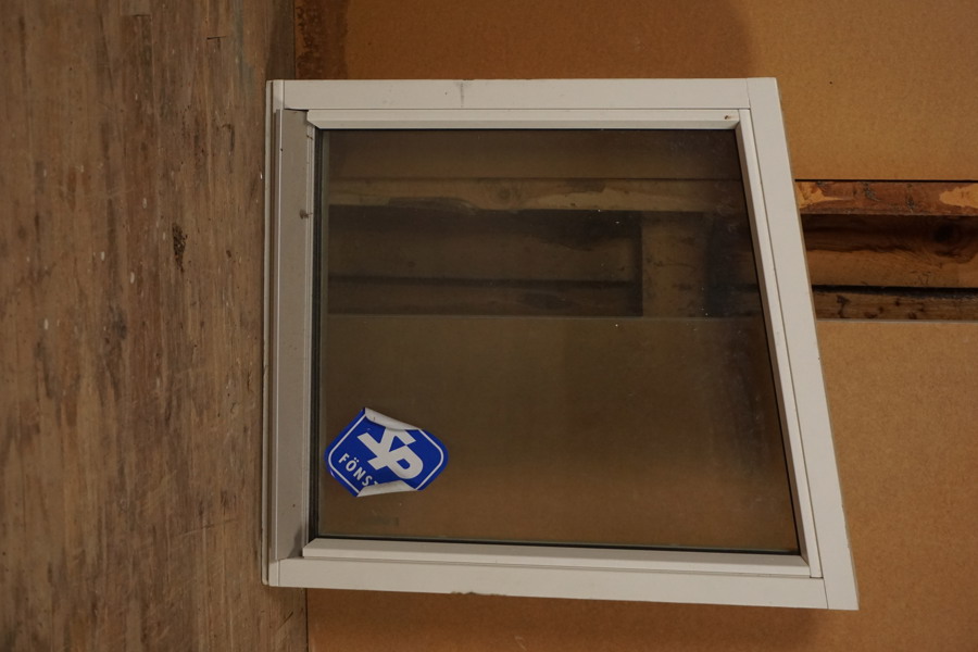 SP Sned fönster fast 6-7/6. U906