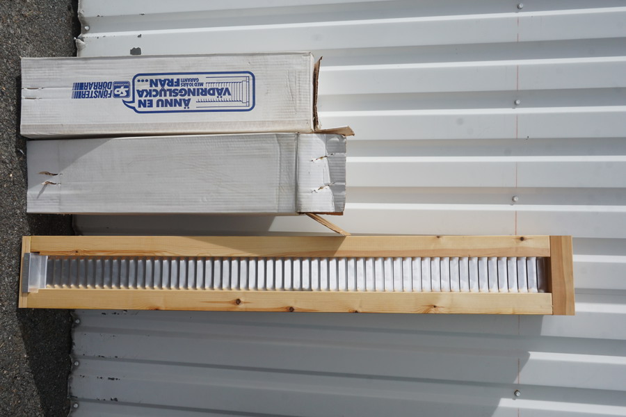 SP Fönster Vädringslucka inåtgående 2-15. P427