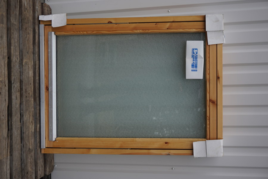 SP Fönster badrumsfönster vrid 9-12. PC451