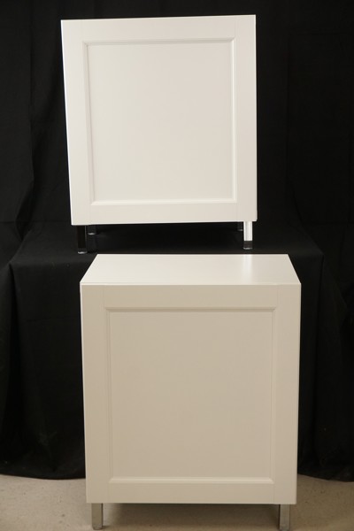 2st Skåp vita. B191