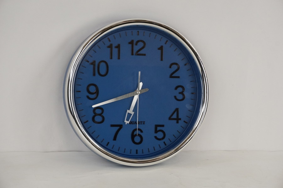 Quartz Väggklockan. A140