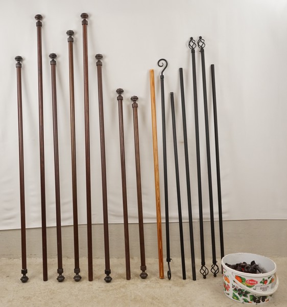 Gardinstänger. B253