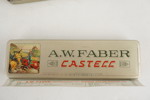 Vintage plåtask, mekaniskt leksak mm. A163