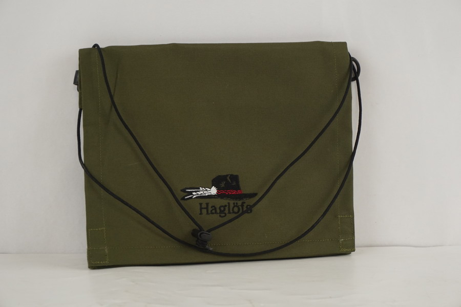Haglöfs grön kartväska. A174
