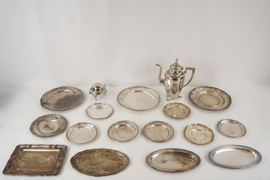 Brickor & tekanna i nysilver mm. A69/