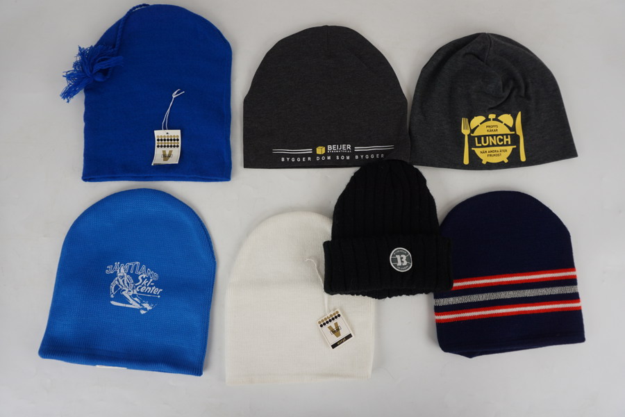 7 Mössor Vonnel mm. A22/