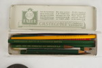 Vintage plåtask, mekaniskt leksak mm. A163/