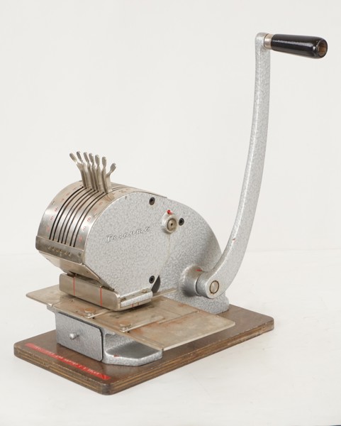 Pernuma perforeringsmaskin. C15