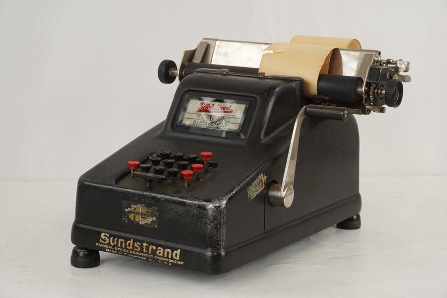 Räknemaskin The Sundstrand. C19